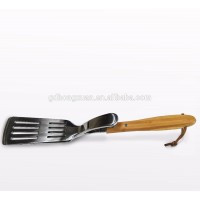 New design stainless steel slotted turner built-in tong bamboo handle spatula and tang 2 in 1 for cooking, BBQ grill